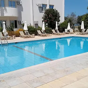 Mandalena Aparthotel Protaras